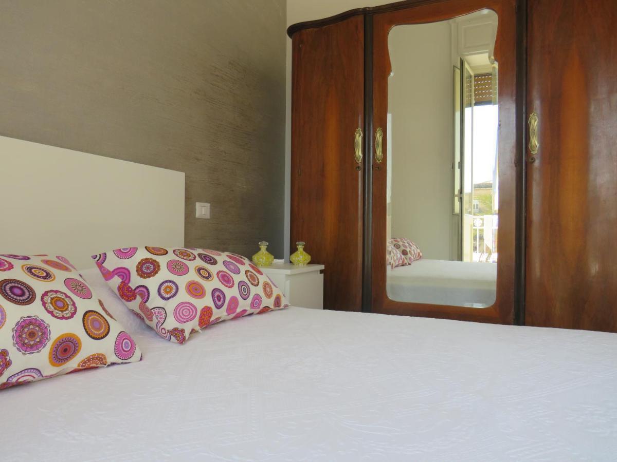Casa Vacanza Il Gelsomino Magico อาโวลา ภายนอก รูปภาพ